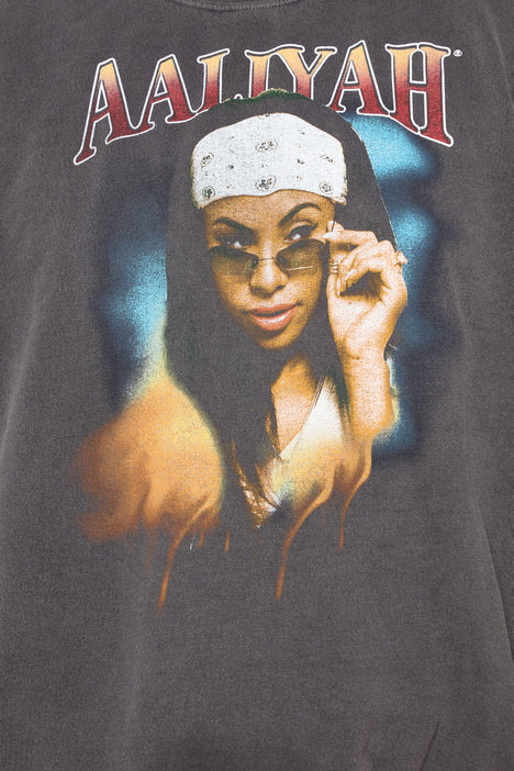 Aaliyah One In A Million Crewneck Sweatshirt Black
