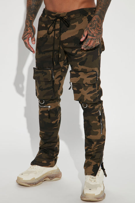 Camo hot sale zipper pants