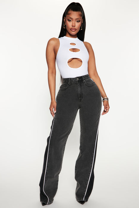 White bodysuit black jeans hot sale