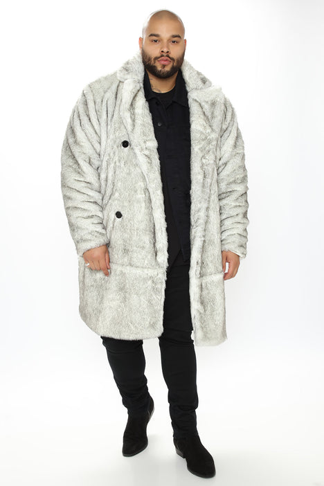 White fur sales coat fashion nova