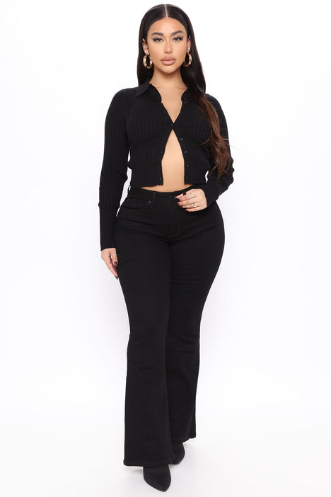Fashion nova jeans short length best sale