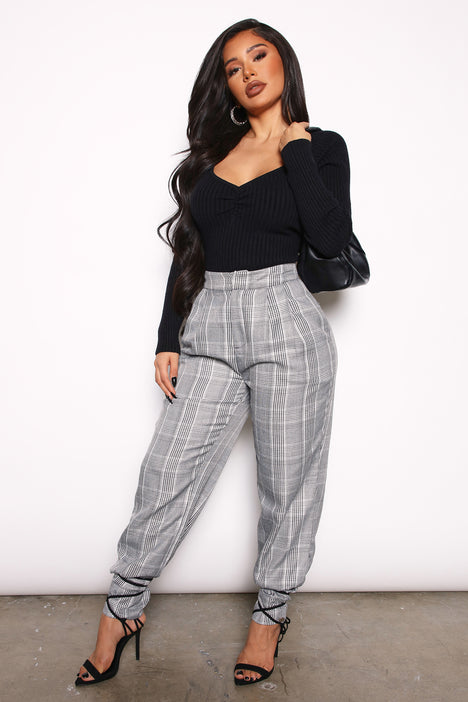 Fashion nova checkered discount pants
