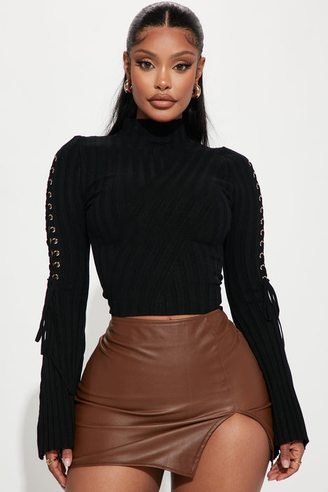 Black mock neck sweater discount