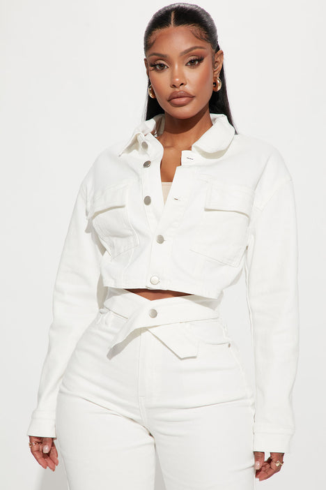 White jean jacket fashion nova outlet