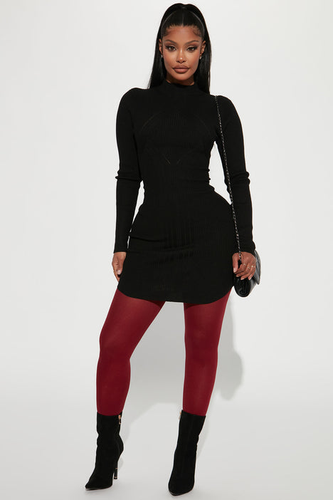 Black dress sales maroon tights
