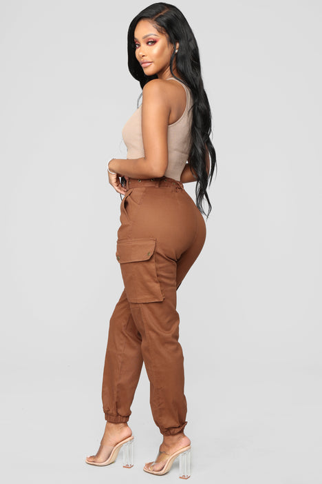 Cargo chic hotsell pants fashion nova