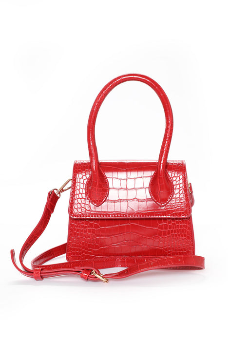 Red purse online fashion nova
