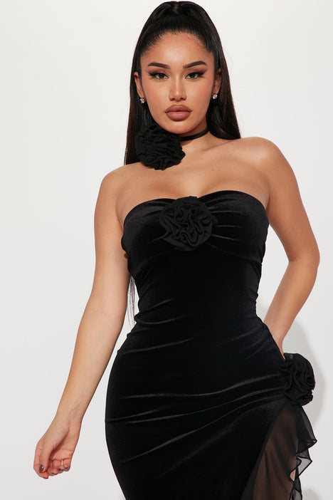 Fashion nova funeral best sale dress