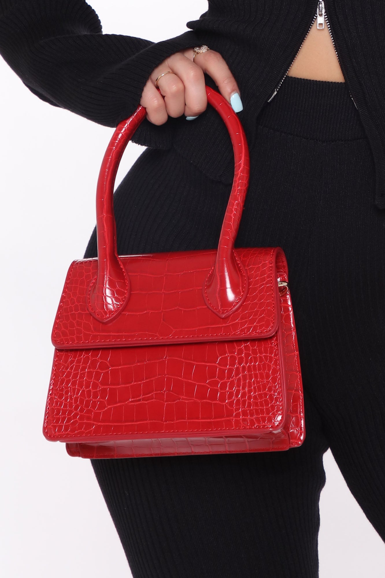 Fashion nova crossbody bag best sale