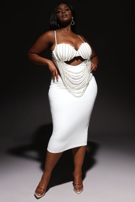 Pearl dress fashion nova 2025