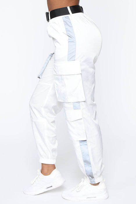 Fashion nova top white joggers