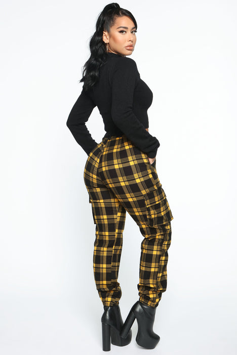 Yellow plaid joggers store