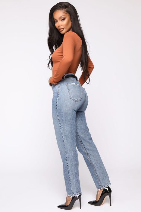 Women's Ultra High-Rise Medium Wash Mom Jeans, Women's Bottoms