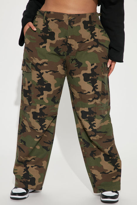 Topshop top camo pants