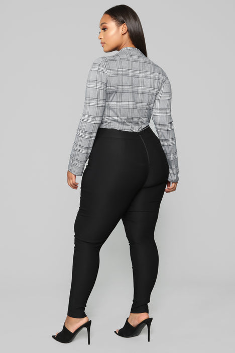 Fashion nova knot your girl pants 2025