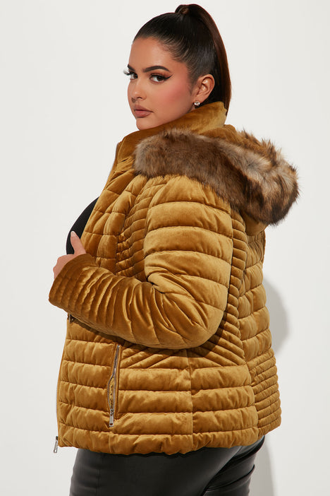 Gold puffer jacket with fur hotsell hood