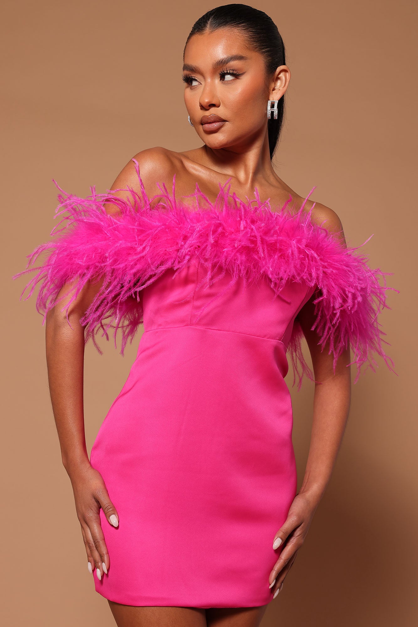 Hot pink dress fashion nova 2025