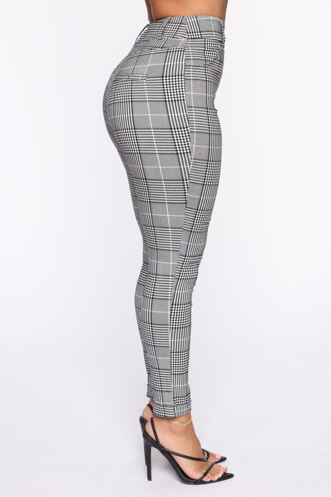 Fashion nova plaid pants outlet