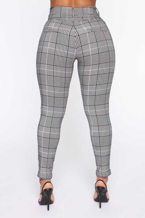 Fashion nova checkered discount pants