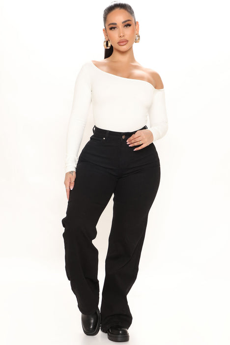 Fashion nova black sales high waisted jeans