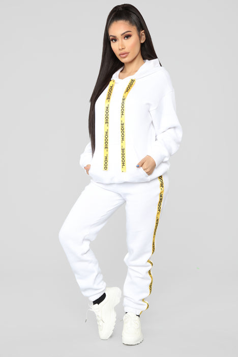 Fashion nova white joggers sales