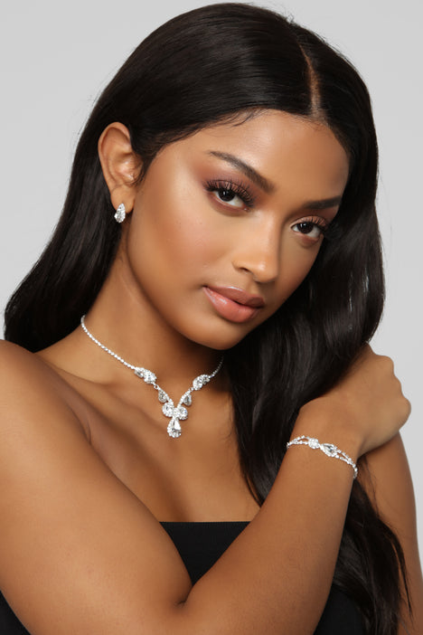Fashion nova sales jewelry