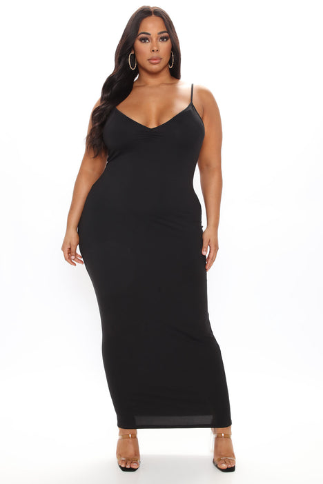 Fashion nova plus deals size black dress