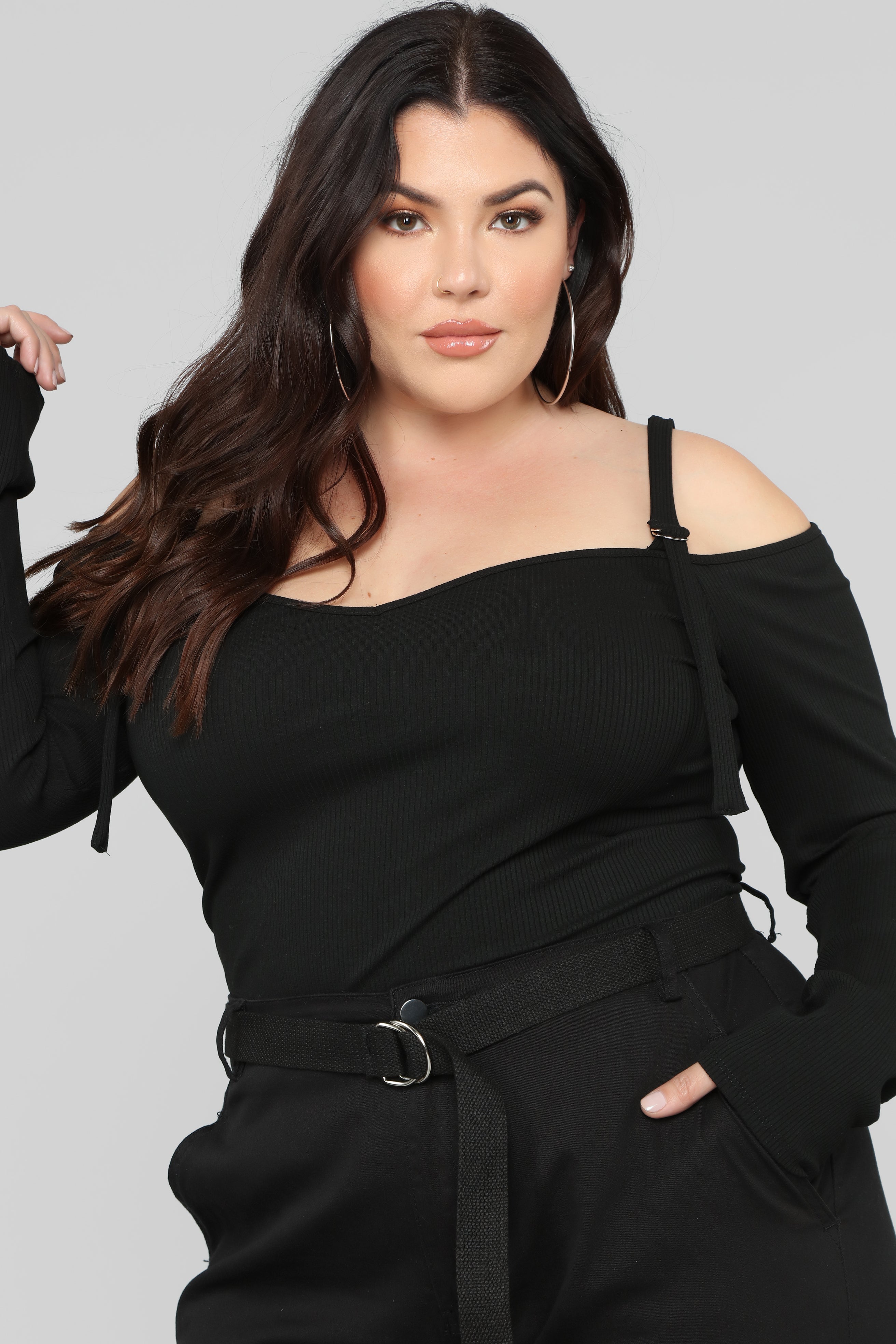 Black cold shoulder top size shop 18