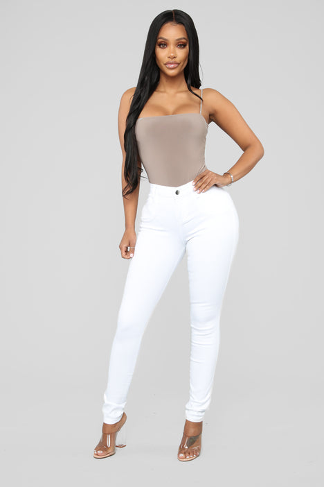 Fashion nova white jeans top