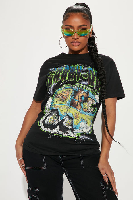 Fashion nova sale graphic tees
