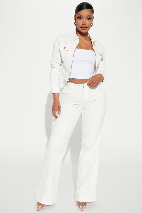White jean jacket sales fashion nova