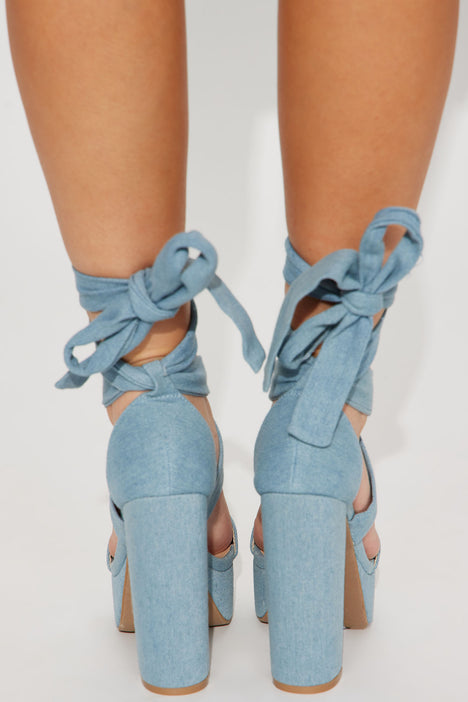 Fashion nova plot twist on sale heel