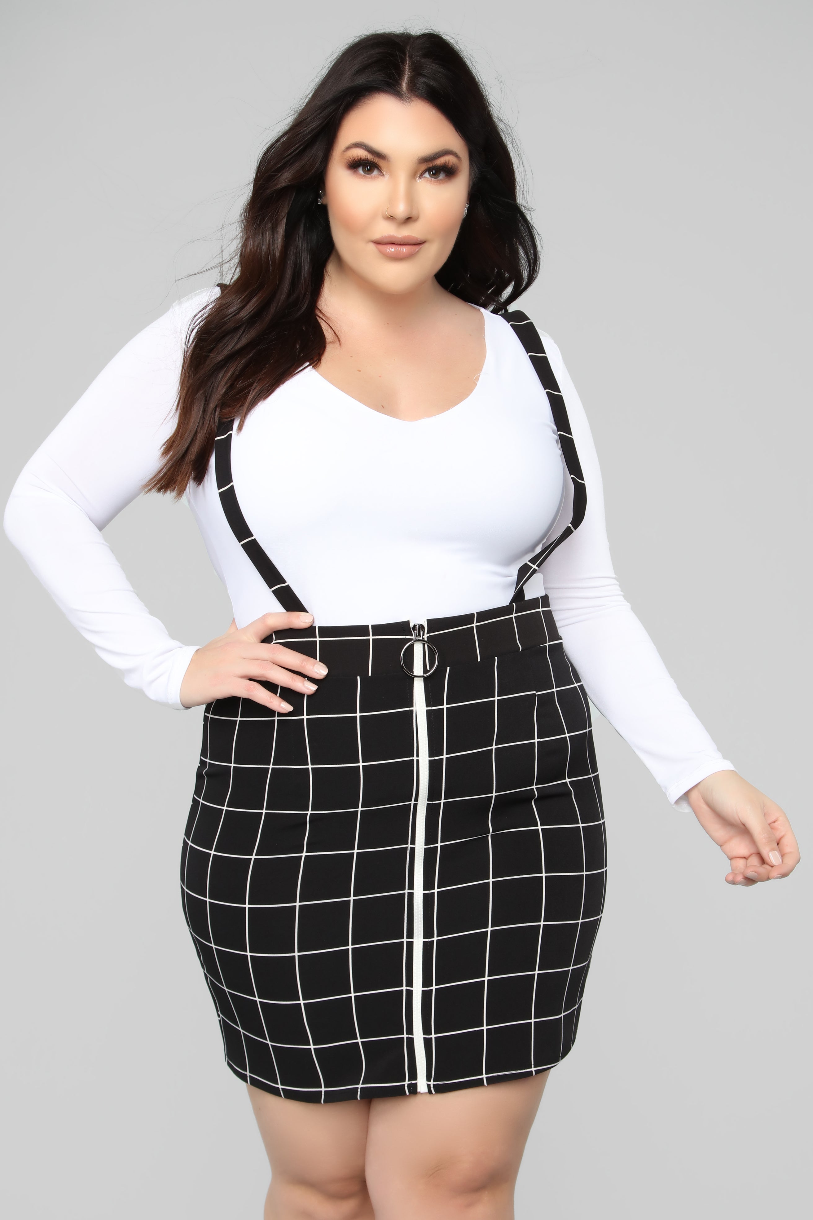 Fashion nova suspender skirt hotsell
