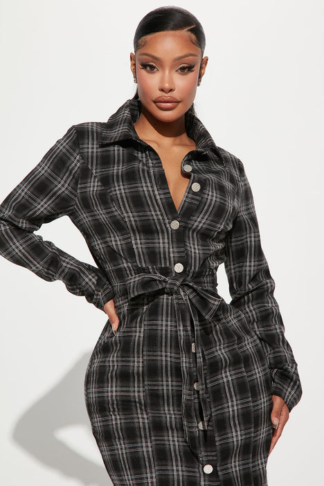 Black and white plaid maxi dress sale