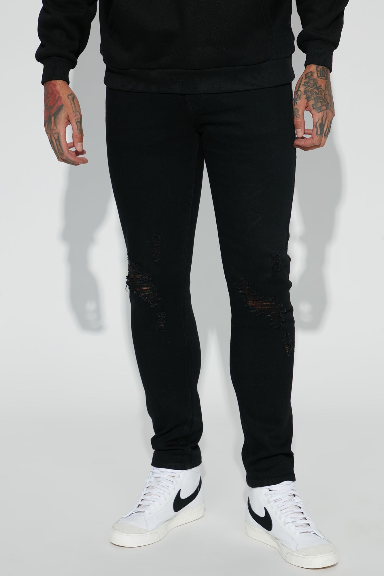 Jasper Skinny Ripped Knee Jeans Black