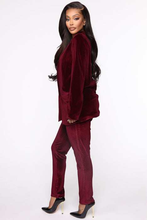 Power In My Suit Velvet Blazer Burgundy