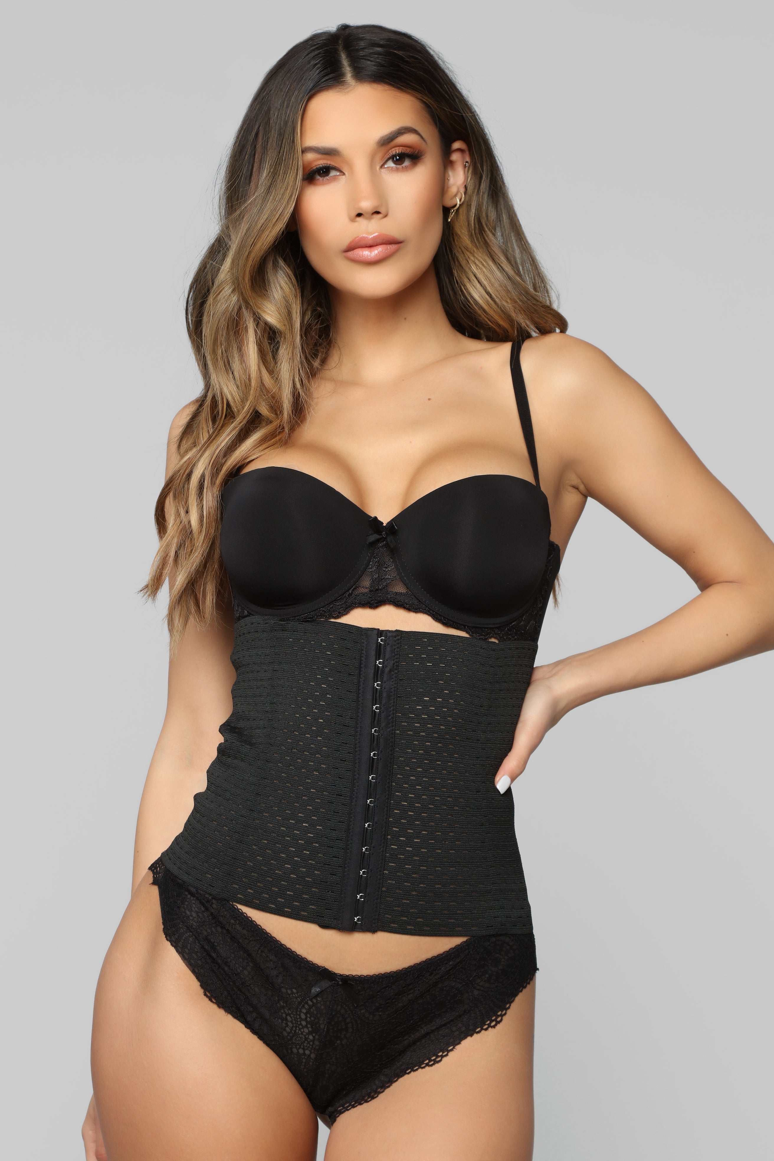 Fashion nova waist trainer outlet