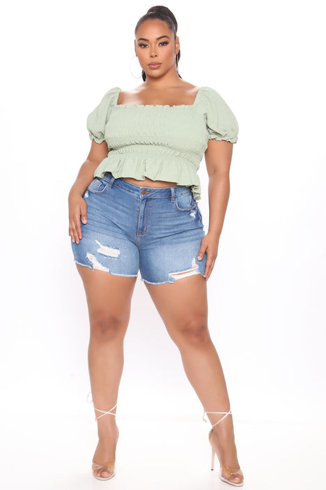 Fashion nova plus size top jean shorts