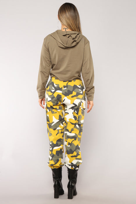 Yellow camo pants clearance fashion nova