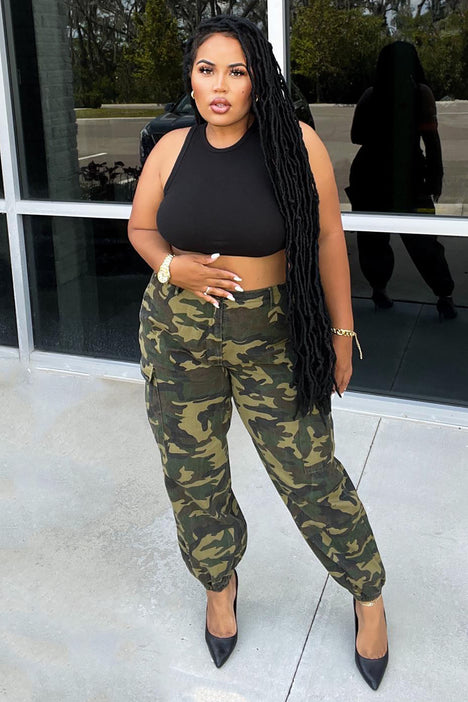 Plus size camo on sale pants