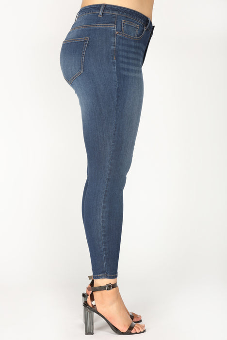 Ezra skinny jeans fashion nova on sale