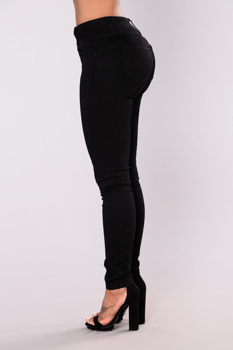 Round Of Applause Booty Shaped Jeans - Black | Fashion Nova, Jeans ...