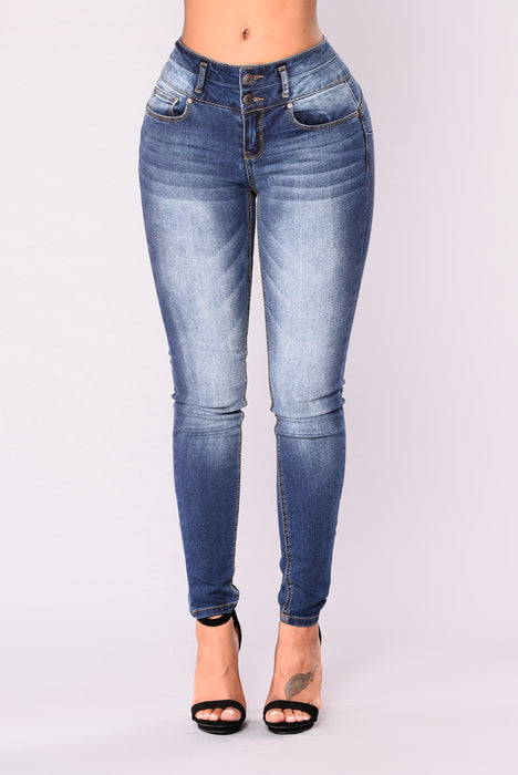 Fashion nova booty jeans clearance