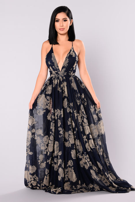 Fashion nova deals dresses formal