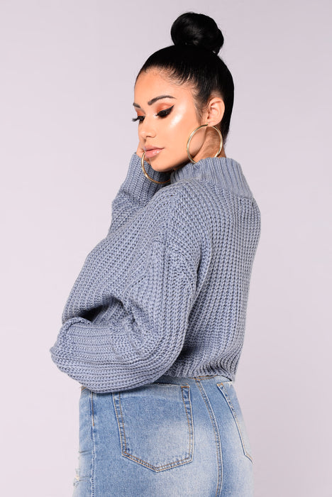 Avelina long top sleeve sweater