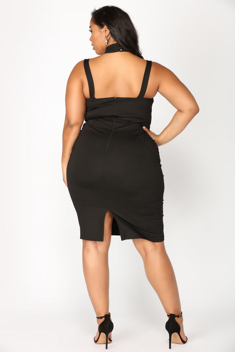 Fashion nova shop evil queen dress