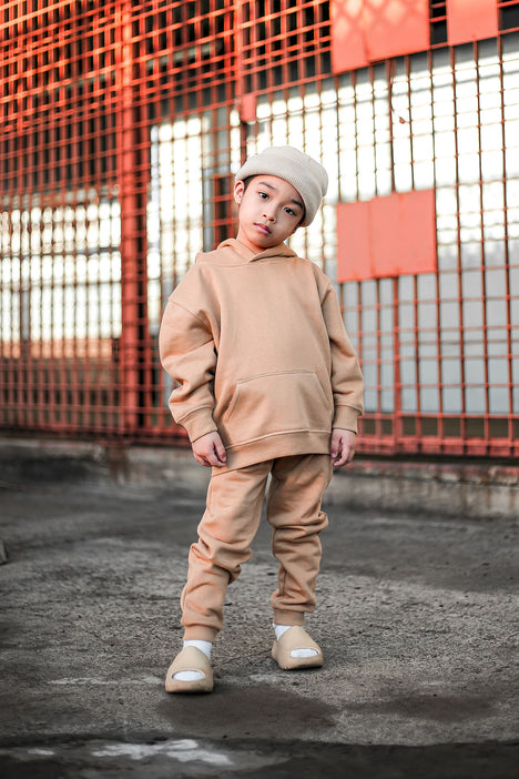 Oversized sales hoodie nude