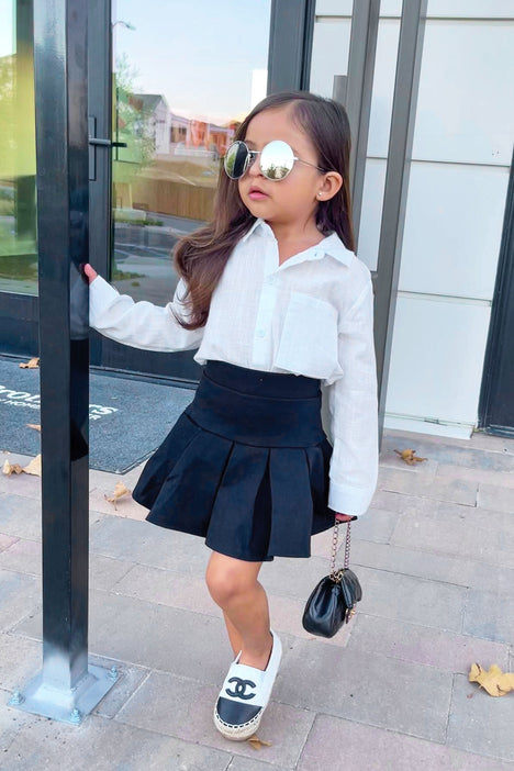 Mini Good Girl Pleated Skirt - Black