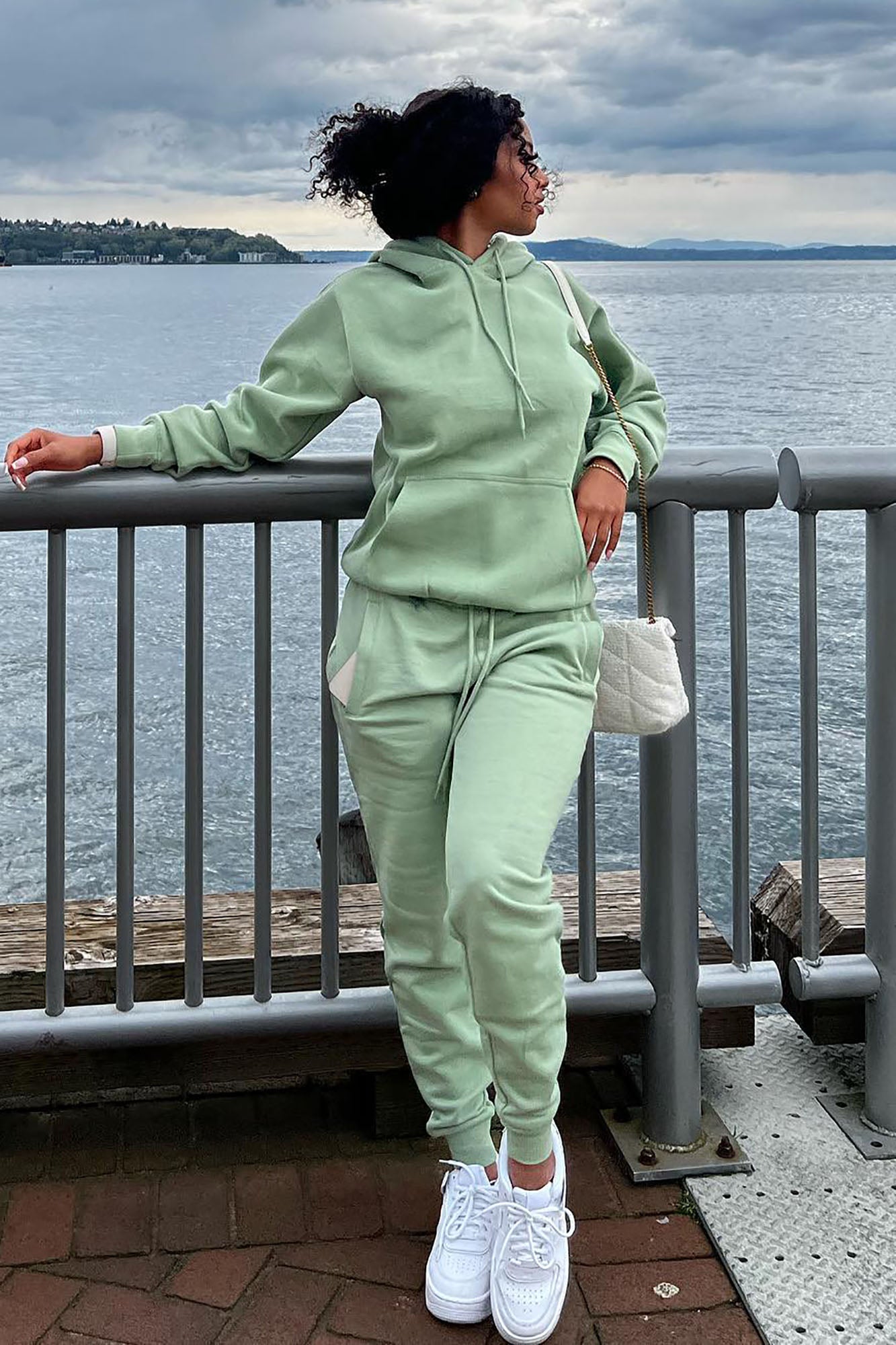 Fashion nova stole sales your boyfriend's oversized joggers